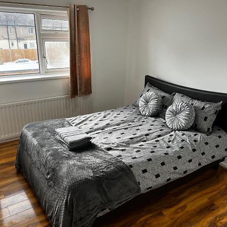 Good Priced Single Rooms In Hayes Northolt  Kültér fotó